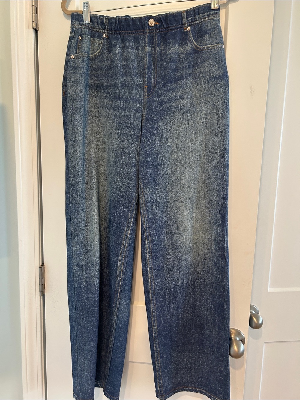 Woman’s Knit Blue Relaxed Fit Jeans